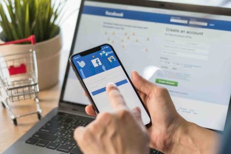 social media marketing di facebook menggunakan SMM panel Indonesia