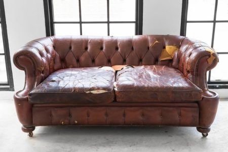 Hal-Hal yang Membuat Sofa Jadi Mudah Rusak