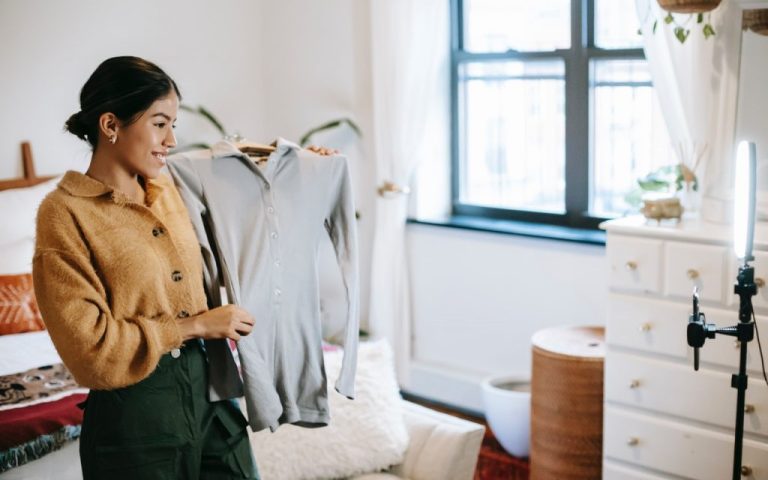 kriteria host live streaming TikTok